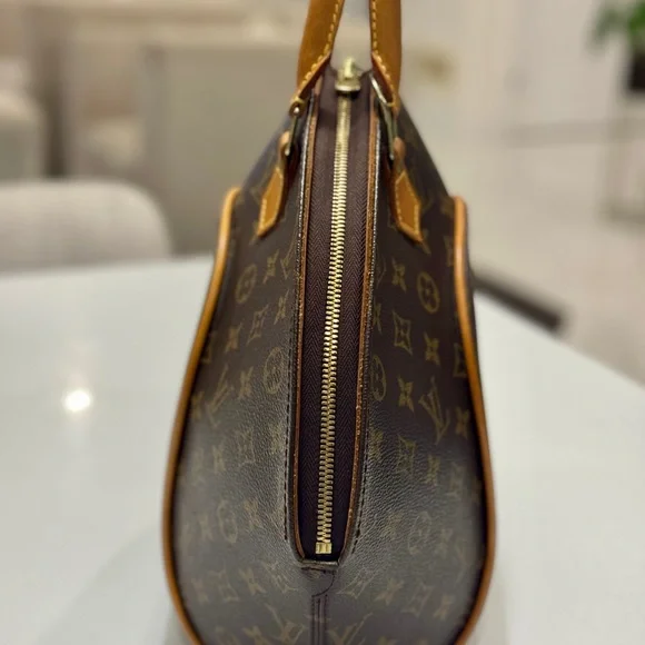 Louis Vuitton Monogram Ellipse MM - Picture 5 of 10